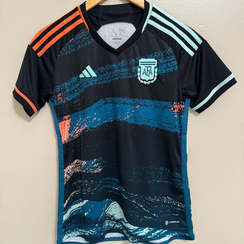 Adidas Argentina 2023 World Cup Stadium Kit Soccer Jersey Women’s HT4228 NEW